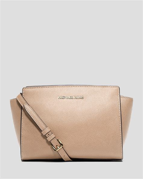 michael kors selma medium messenger gray|Michael Kors selma medium crossbody.